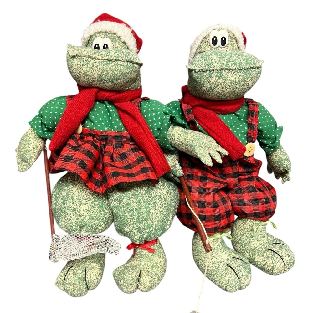 Festive Frog Plush Pair with Red and Green Outfits